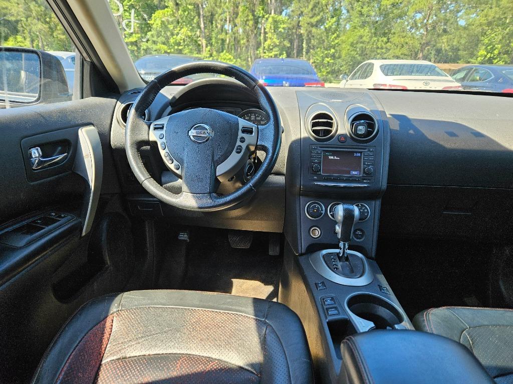 2013 Nissan Rogue - $8,000