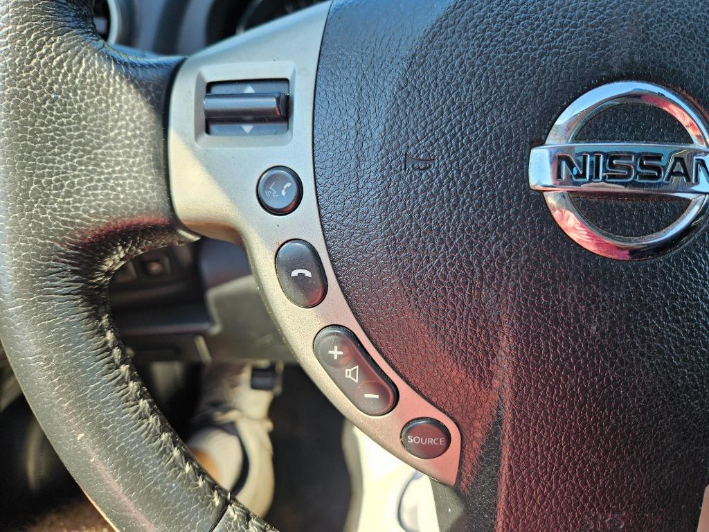 2013 Nissan Rogue - $8,000
