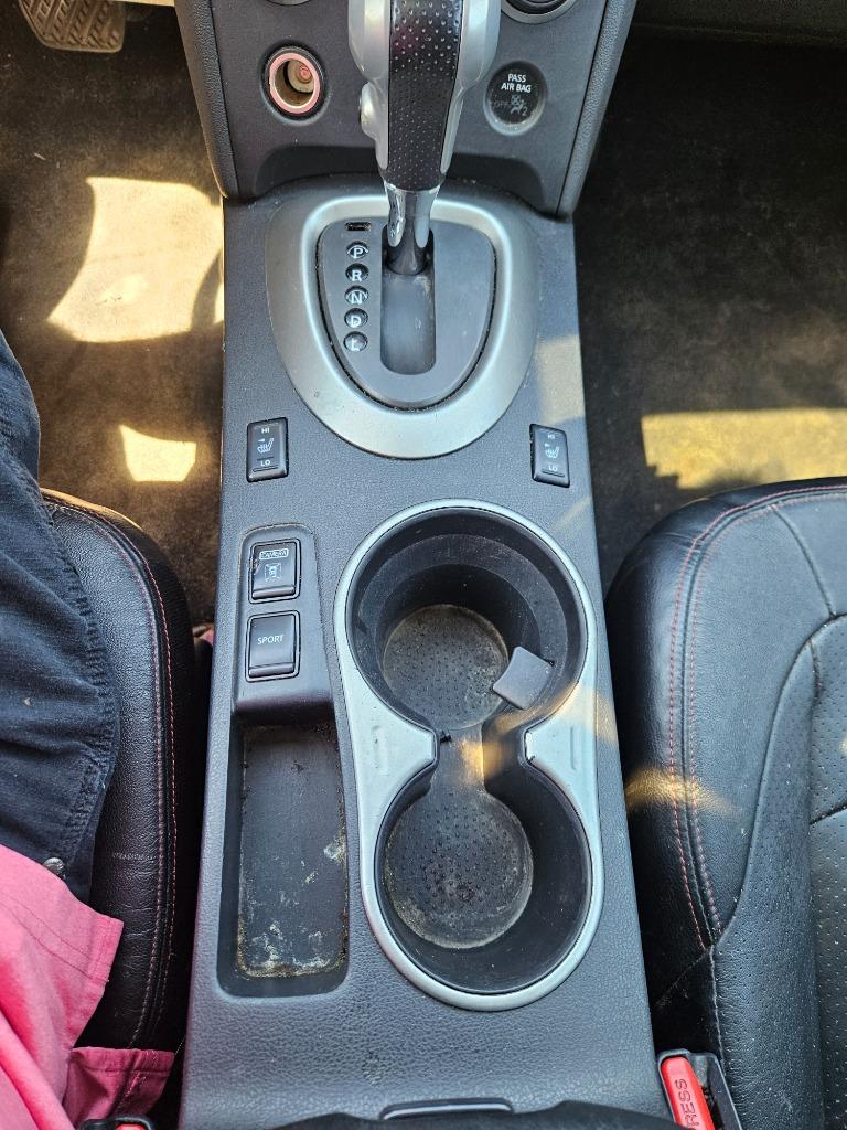 2013 Nissan Rogue - $8,000