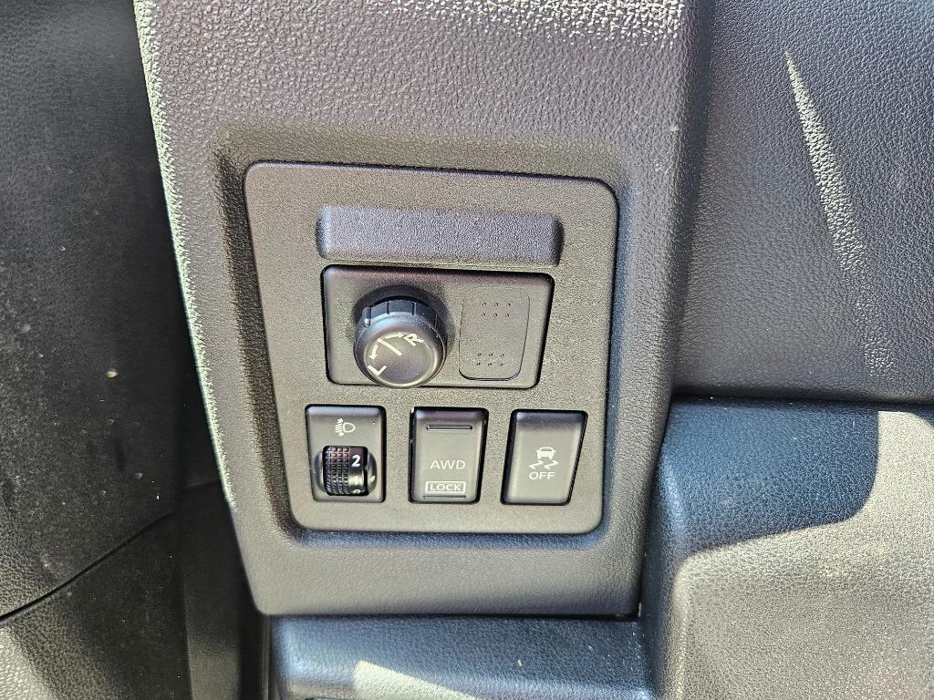 2013 Nissan Rogue - $8,000