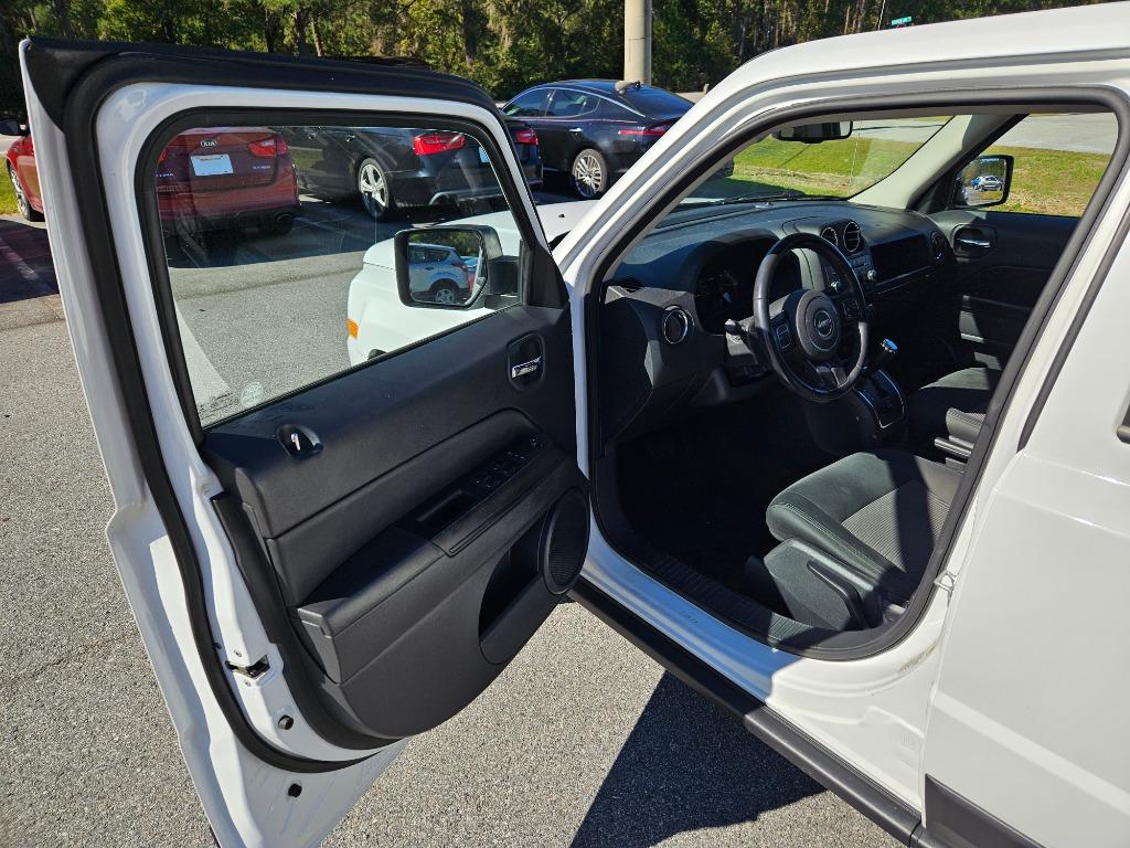 2017 Jeep Patriot - $12,500