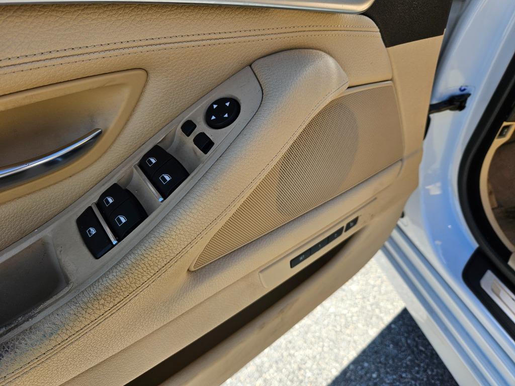 2015 BMW 5-Series 535i photo