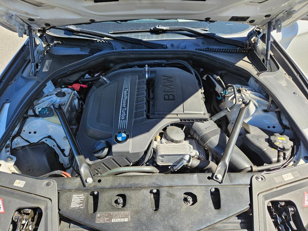 2015 BMW 5-Series 535i photo