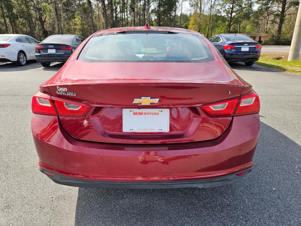2017 Chevrolet Malibu - $14,000