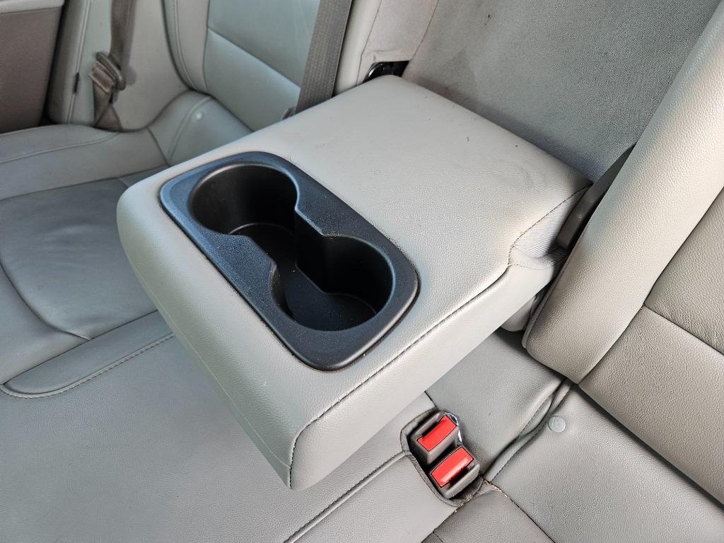2017 Chevrolet Malibu - $14,000