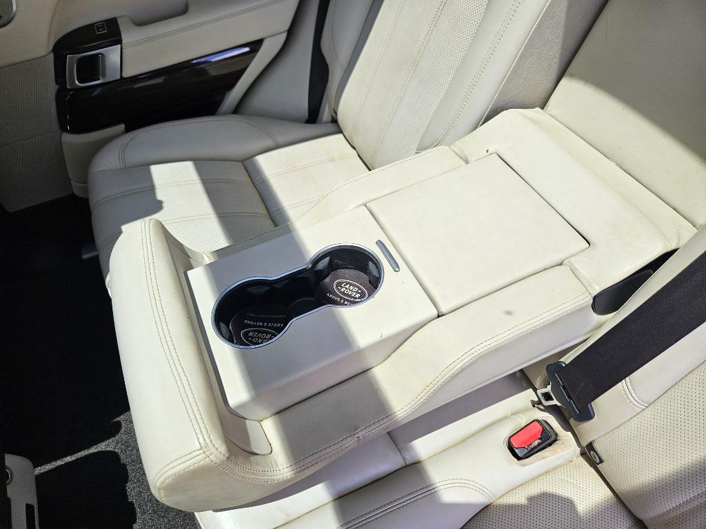 2014 Land Rover Range Rover - $16,000