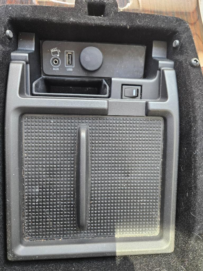 2014 Land Rover Range Rover - $16,000