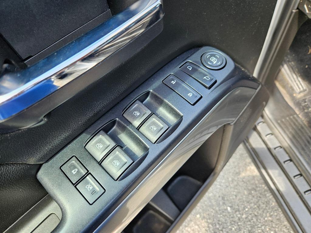 2018 Chevrolet Silverado 1500 - $22,000