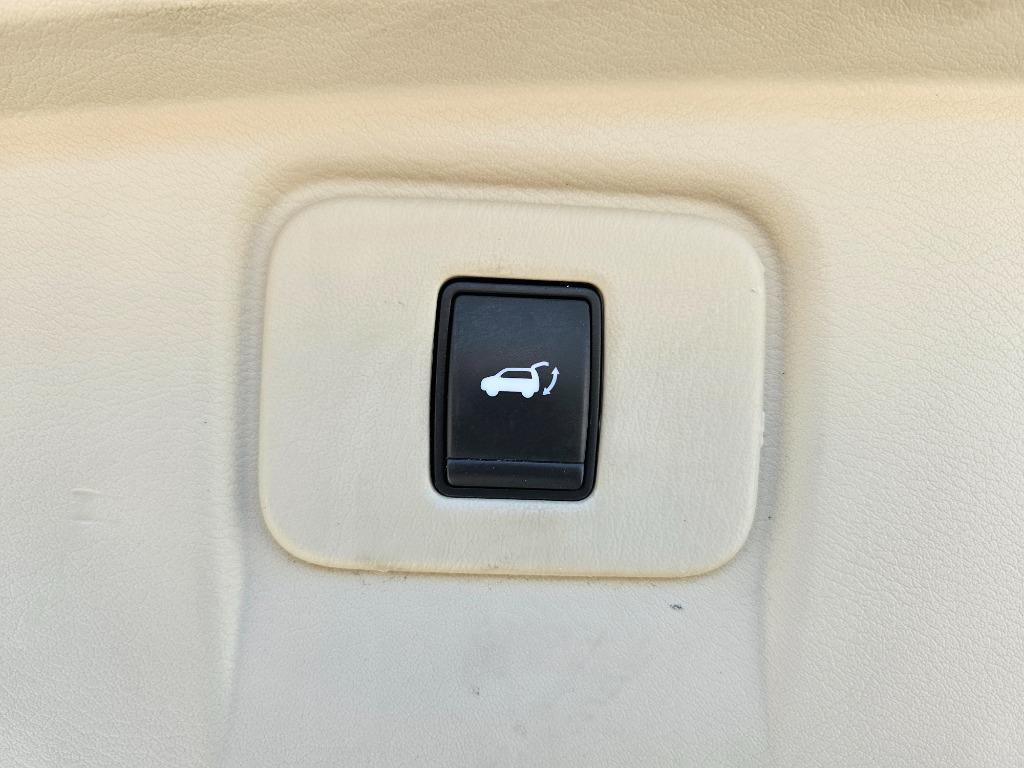 2015 Nissan Murano - $13,000