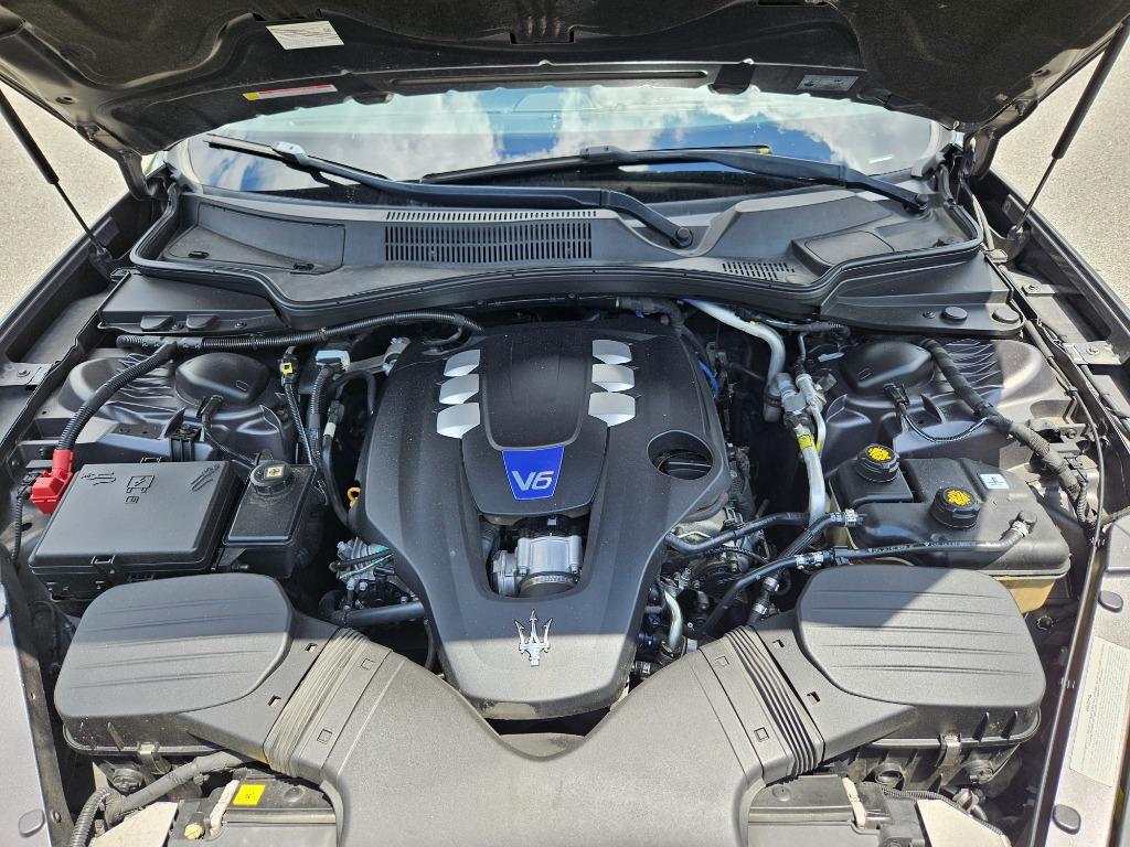 2017 Maserati Quattroporte - $15,000