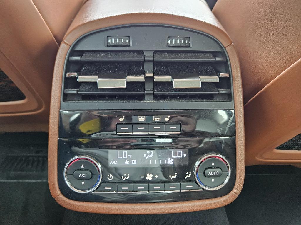 2017 Maserati Quattroporte - $15,000