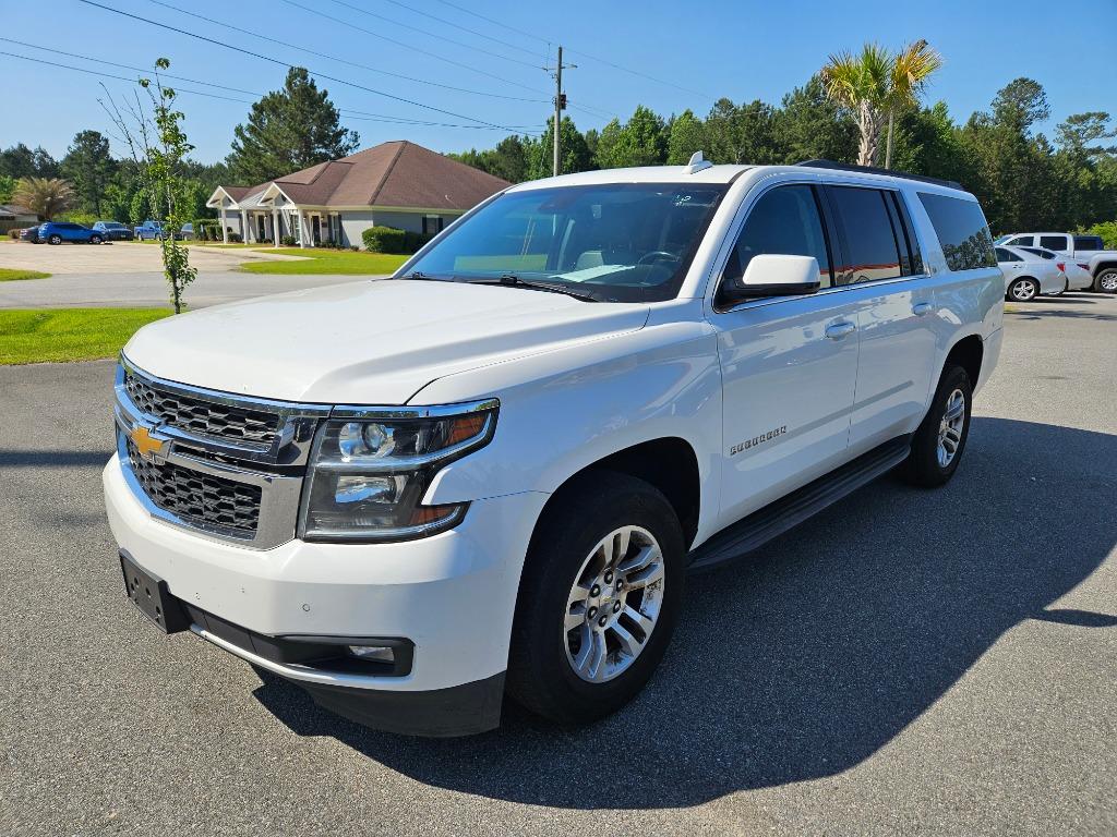 2020 Chevrolet Suburban 1500 LT photo