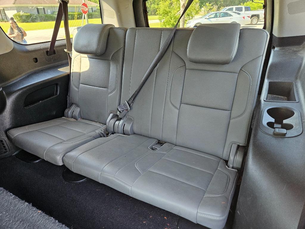 2020 Chevrolet Suburban 1500 LT photo