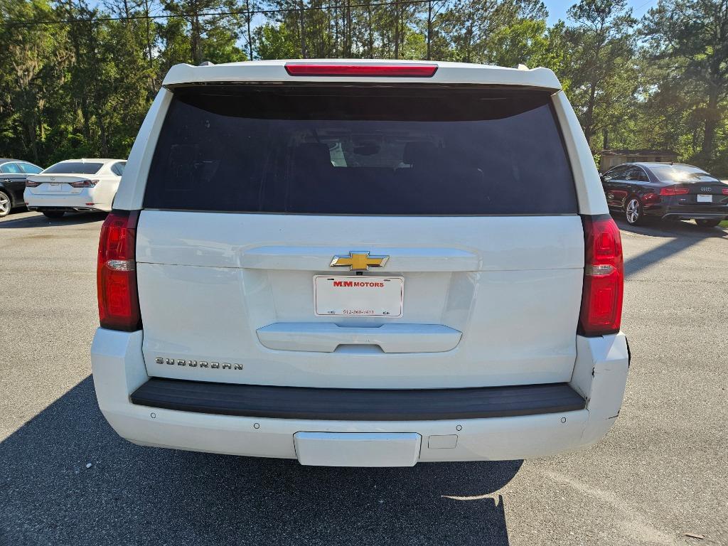 2020 Chevrolet Suburban 1500 LT photo