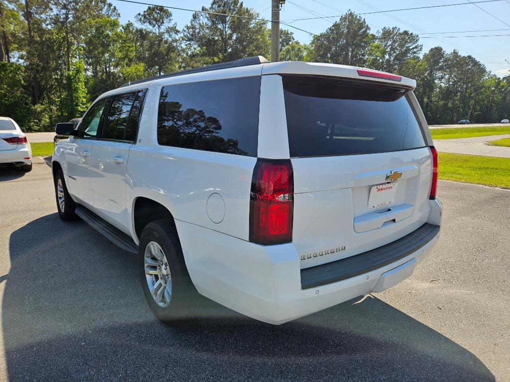 2020 Chevrolet Suburban 1500 LT photo