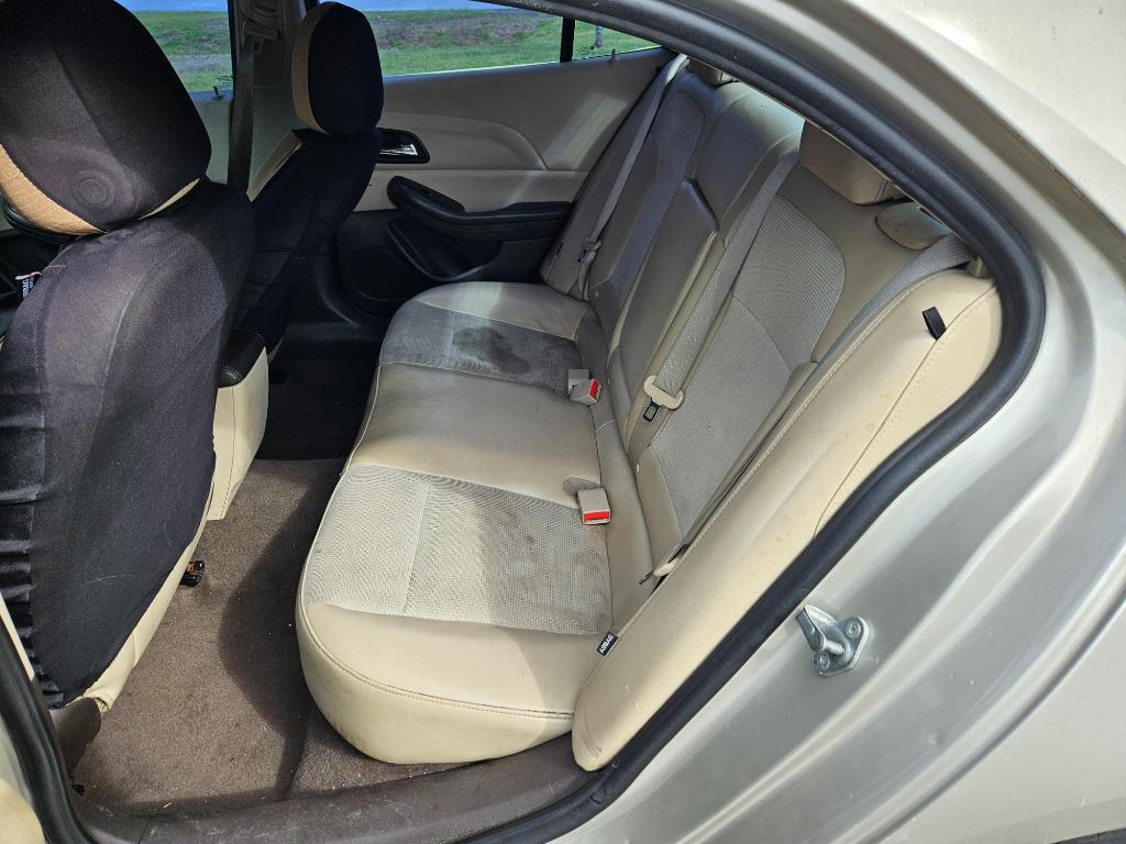 2015 Chevrolet Malibu - $7,000