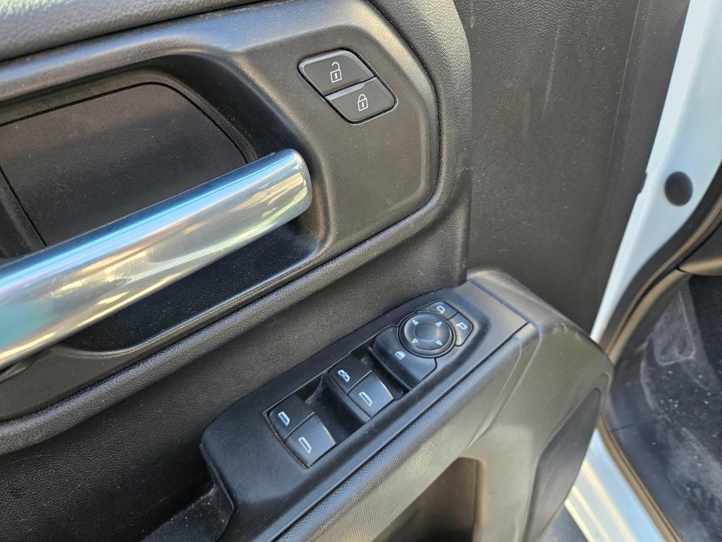 2020 Chevrolet Silverado 1500 Custom photo