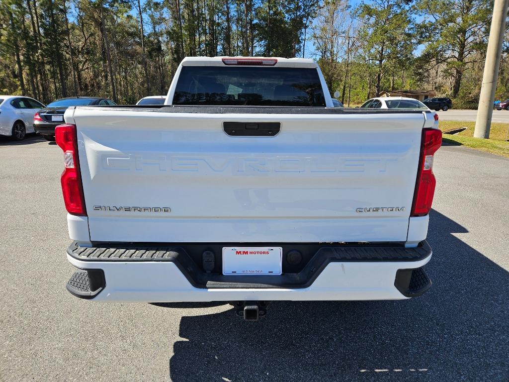 2020 Chevrolet Silverado 1500 Custom photo