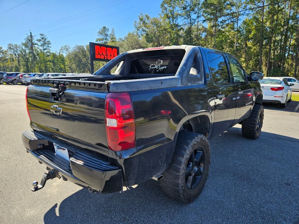 2007 Chevrolet Avalanche - $4,000