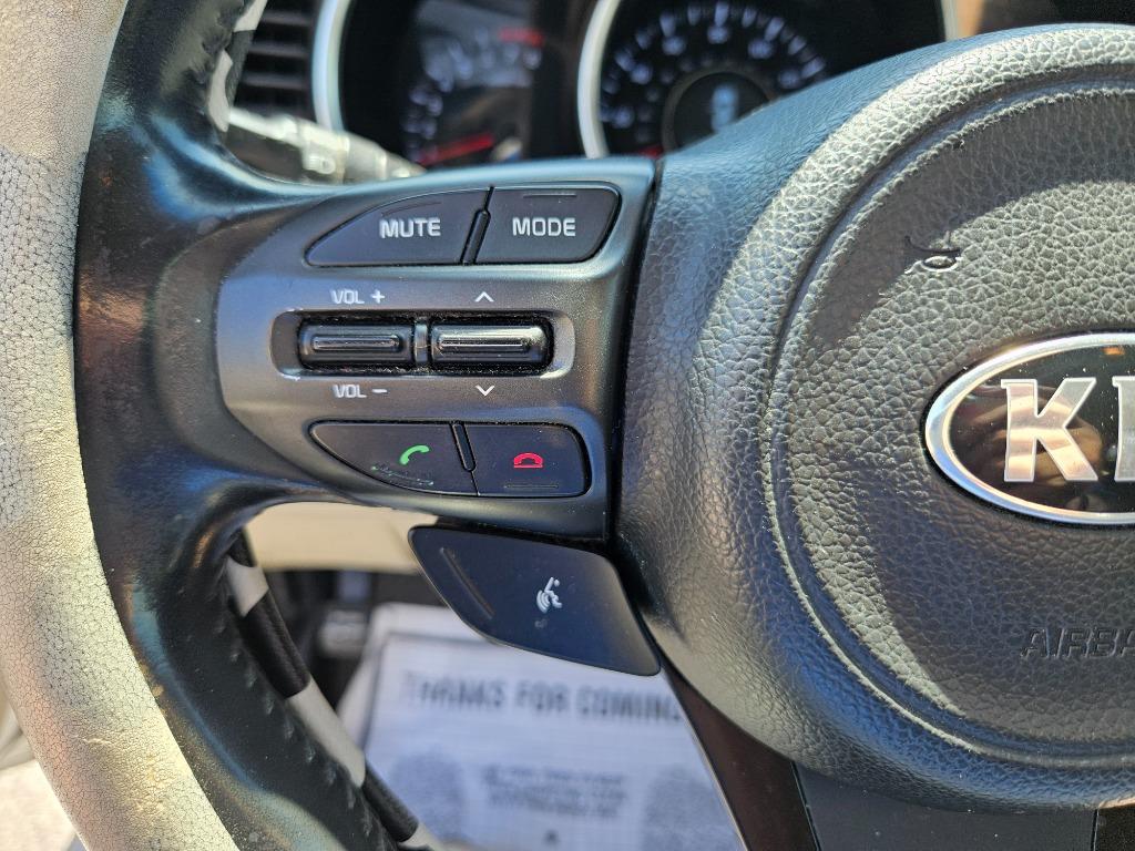 2014 Kia Optima - $9,000