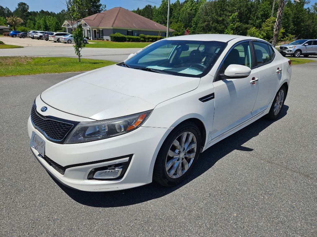 2014 Kia Optima - $9,000