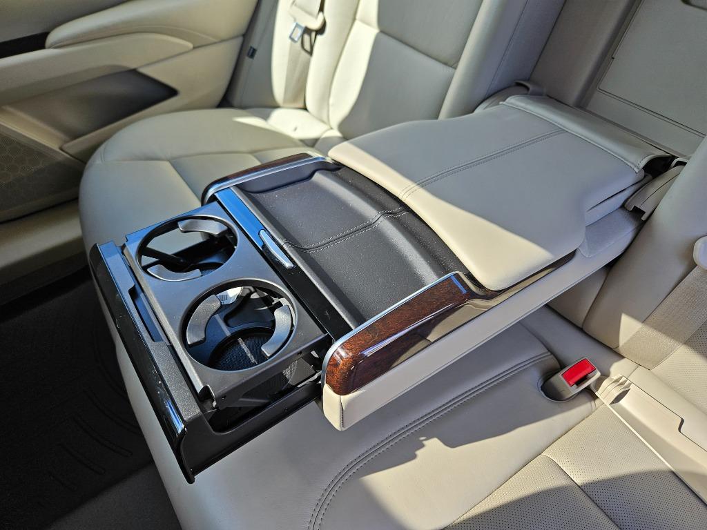 2014 Cadillac XTS - $13,500