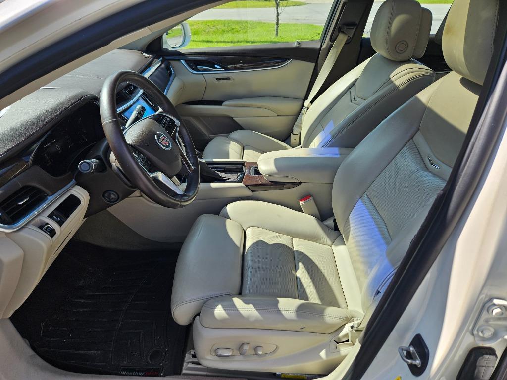 2014 Cadillac XTS - $13,500
