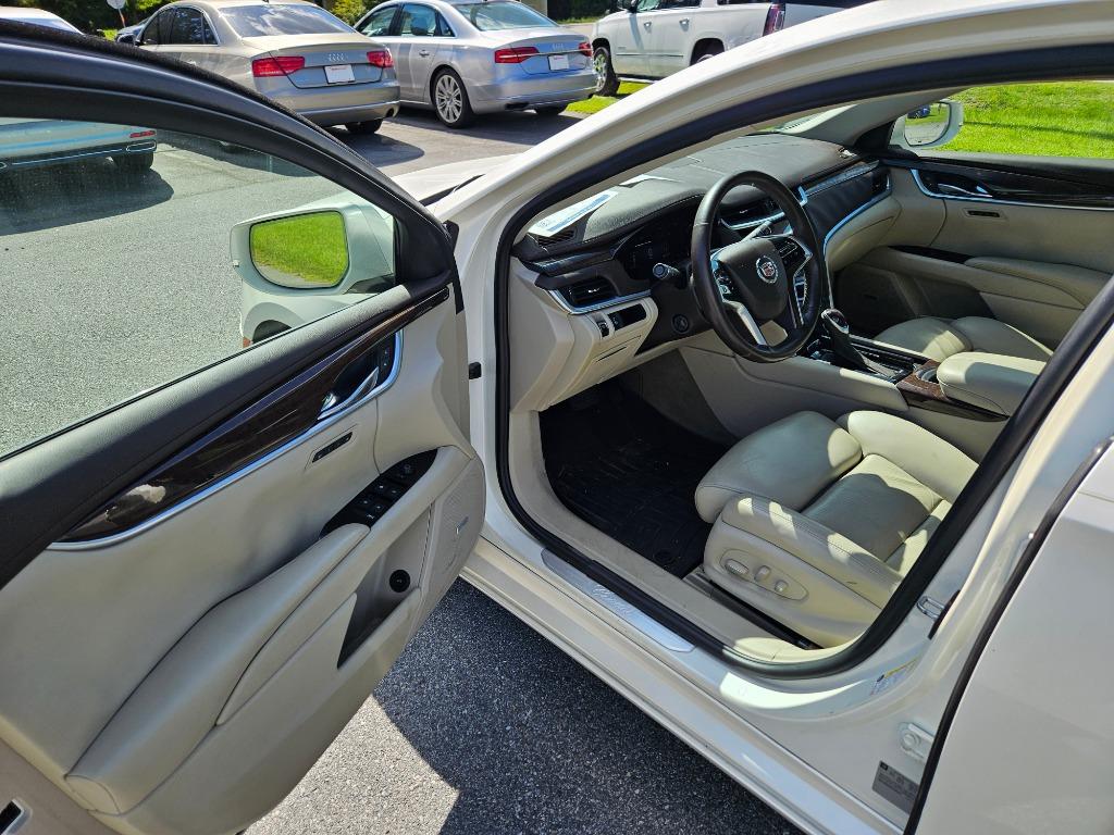 2014 Cadillac XTS - $13,500