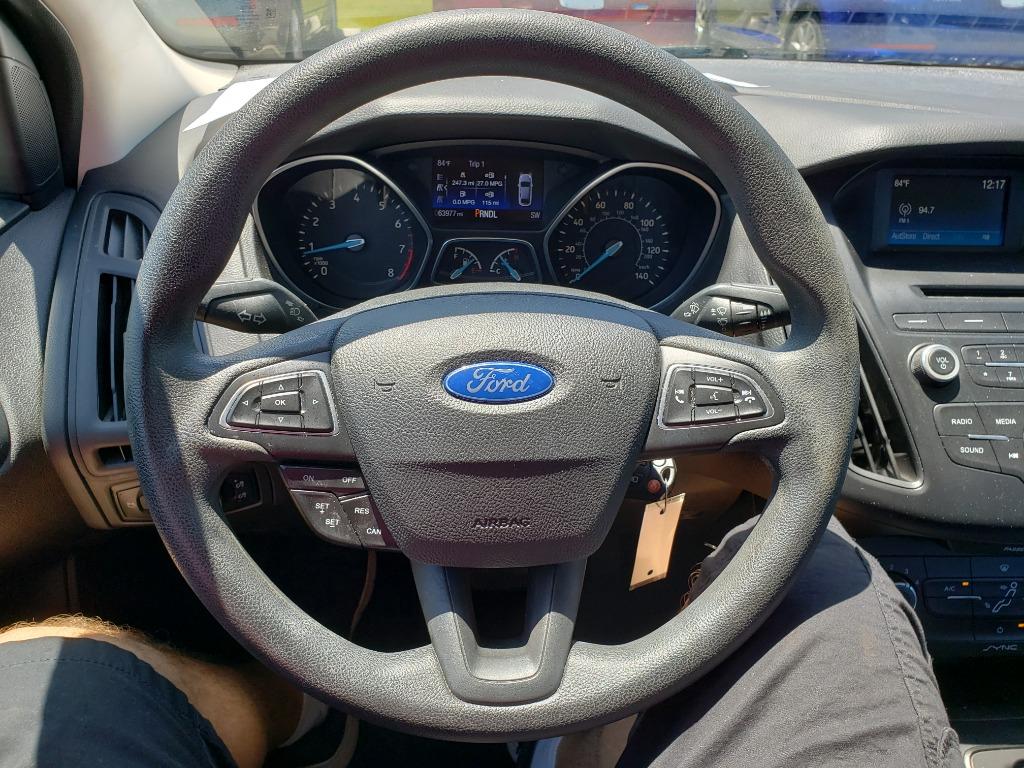 2015 Ford Focus SE photo