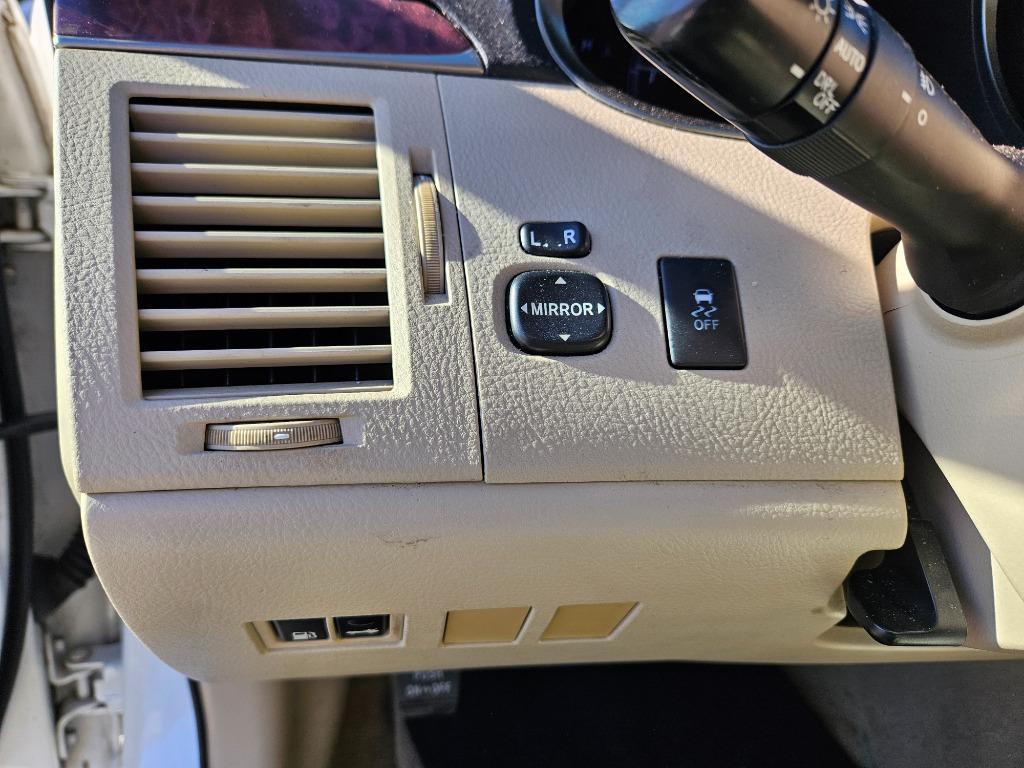2011 Toyota Avalon - $11,000