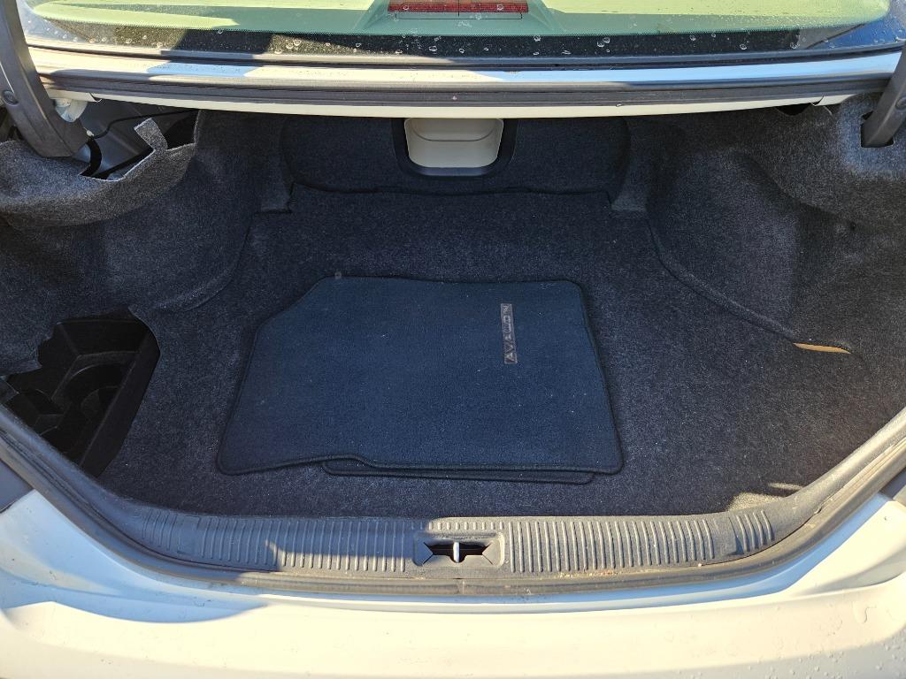 2011 Toyota Avalon - $11,000