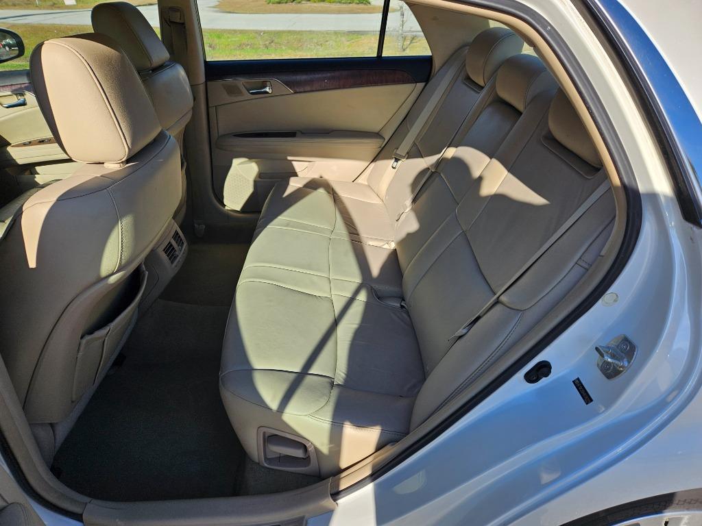 2011 Toyota Avalon - $11,000
