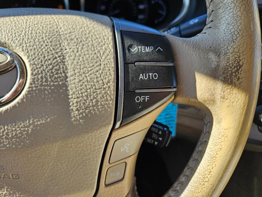 2011 Toyota Avalon - $11,000