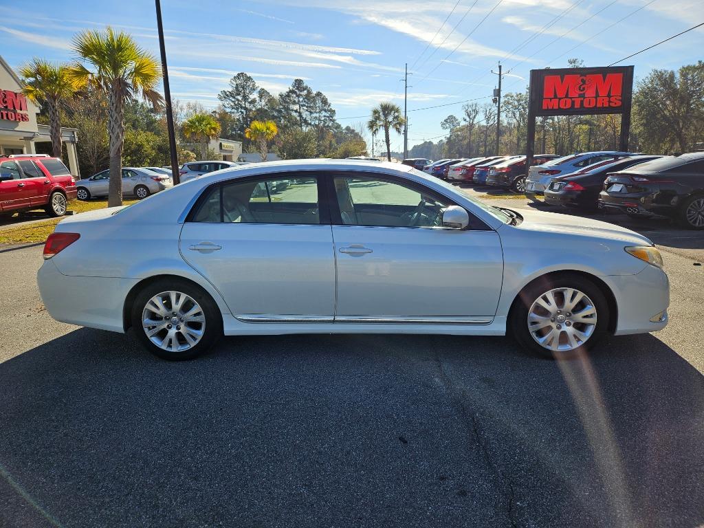 2011 Toyota Avalon - $11,000