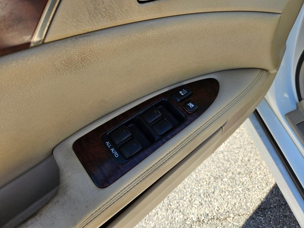 2011 Toyota Avalon - $11,000