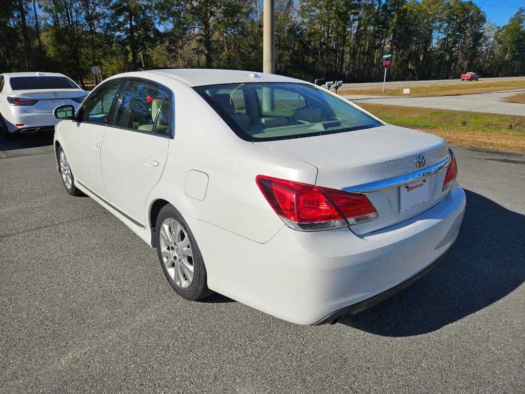 2011 Toyota Avalon - $11,000