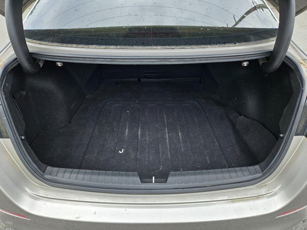 2015 Kia Optima - $9,000