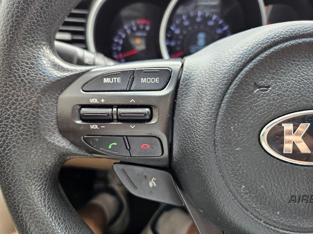 2015 Kia Optima - $9,000