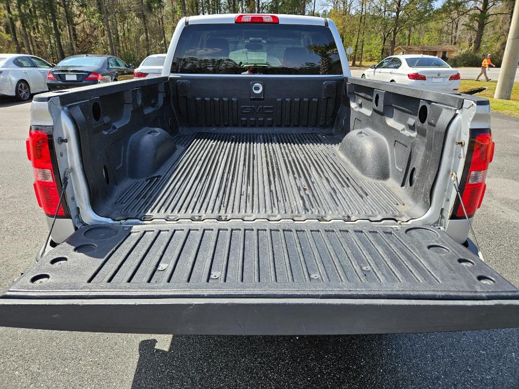 2015 GMC Sierra 1500 SLE photo