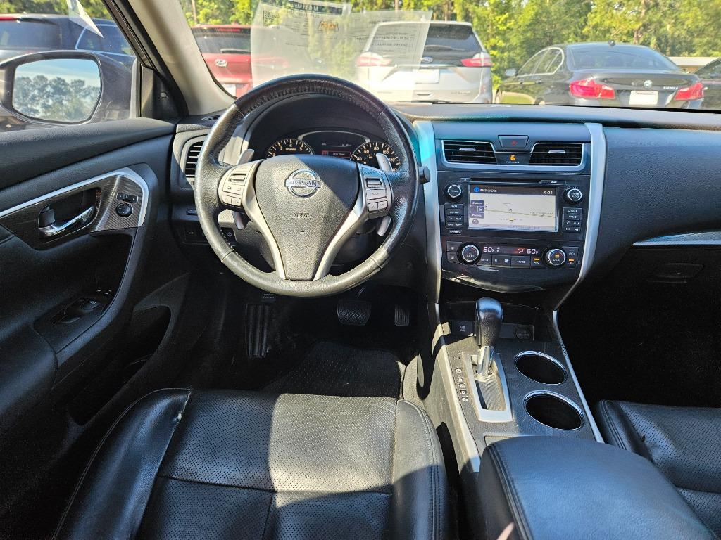 2015 Nissan Altima - $12,500
