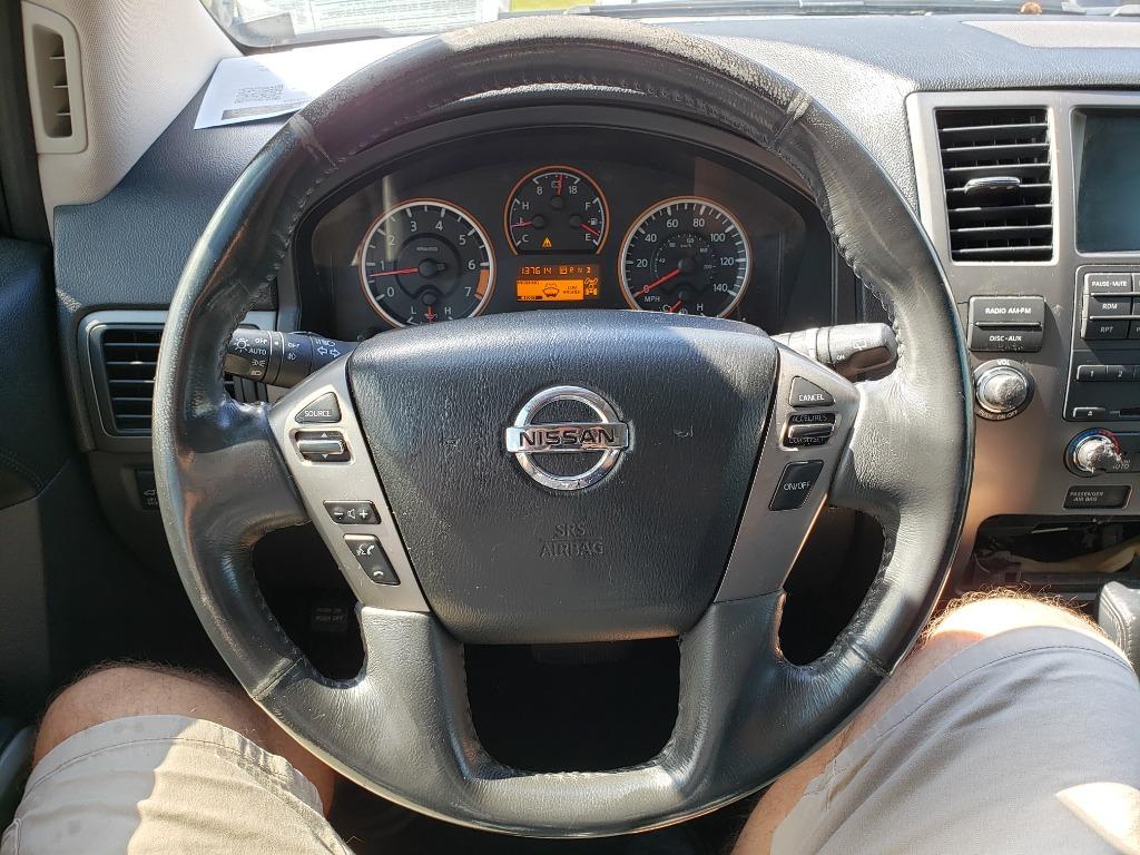 2015 Nissan Armada SL photo