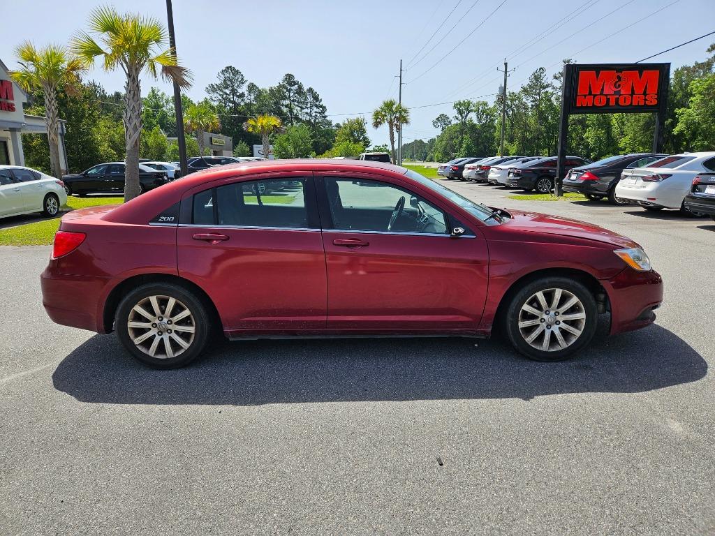 2013 Chrysler 200 Touring photo