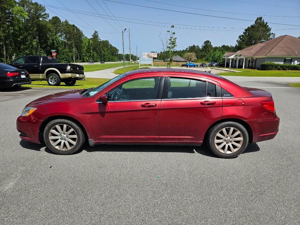 2013 Chrysler 200 Touring photo