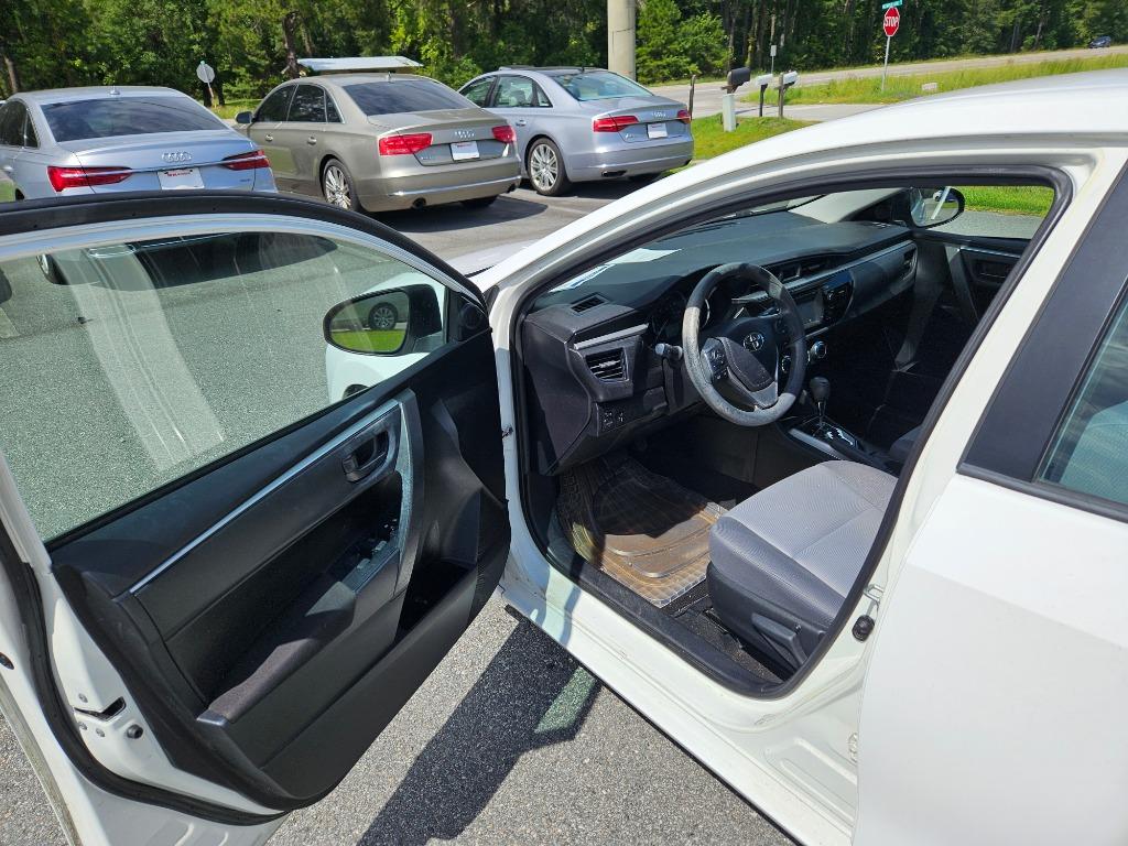 2016 Toyota Corolla - $12,500