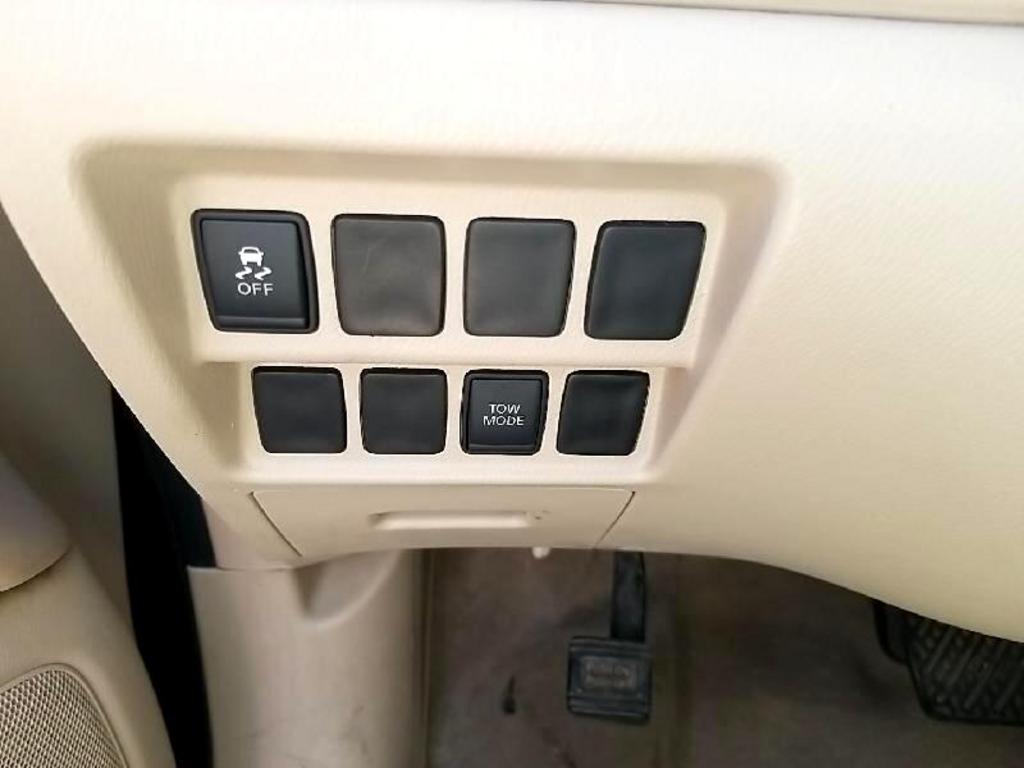 2014 Nissan Pathfinder S photo