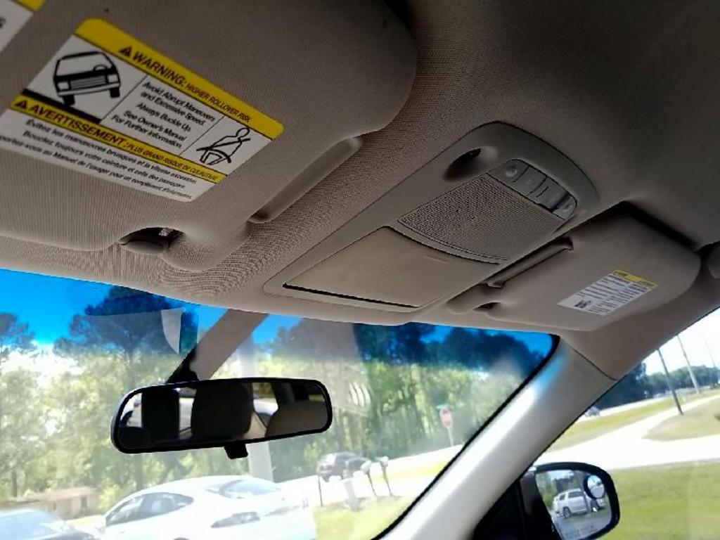 2014 Nissan Pathfinder S photo