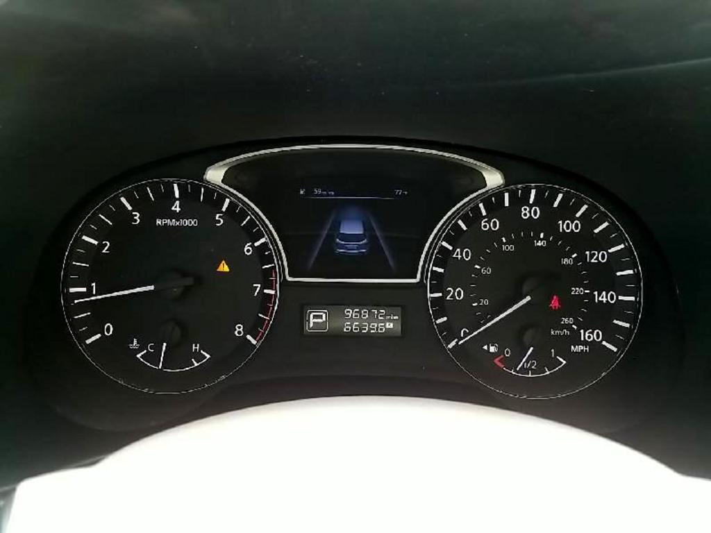 2014 Nissan Pathfinder S photo