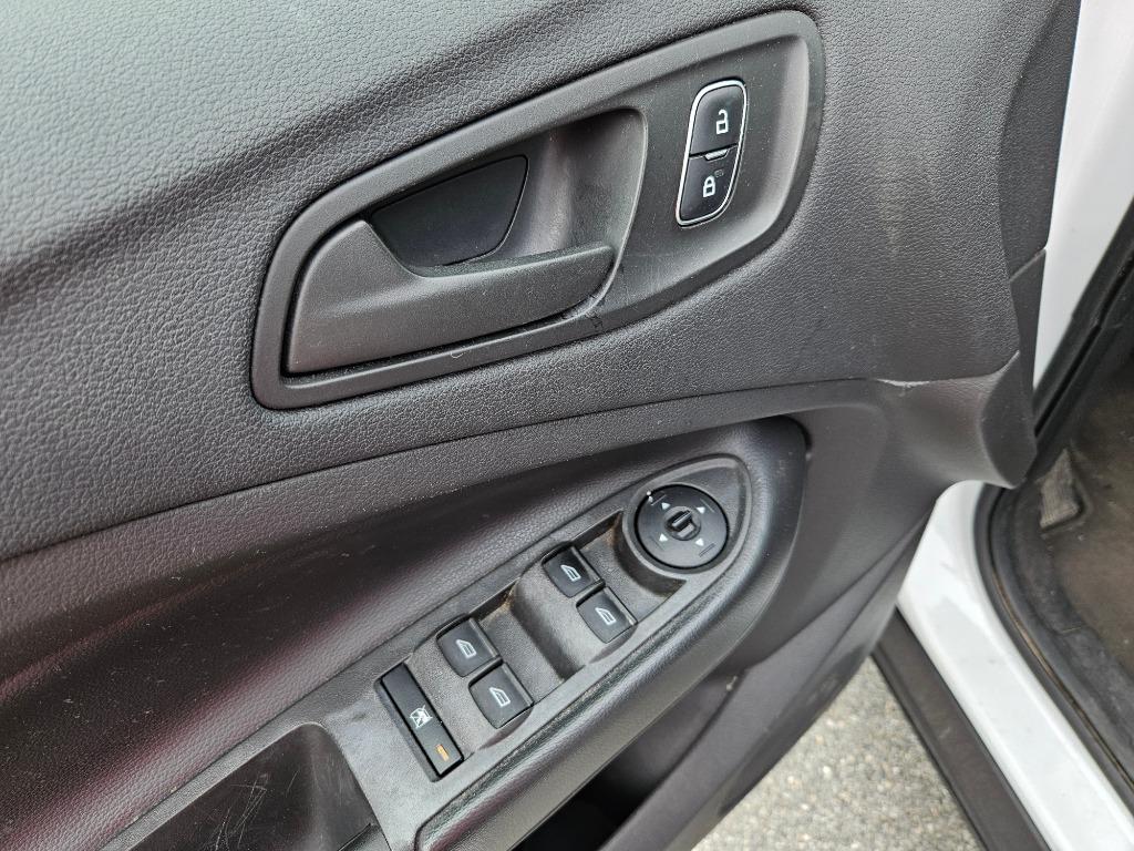 2019 Ford Escape - $13,000