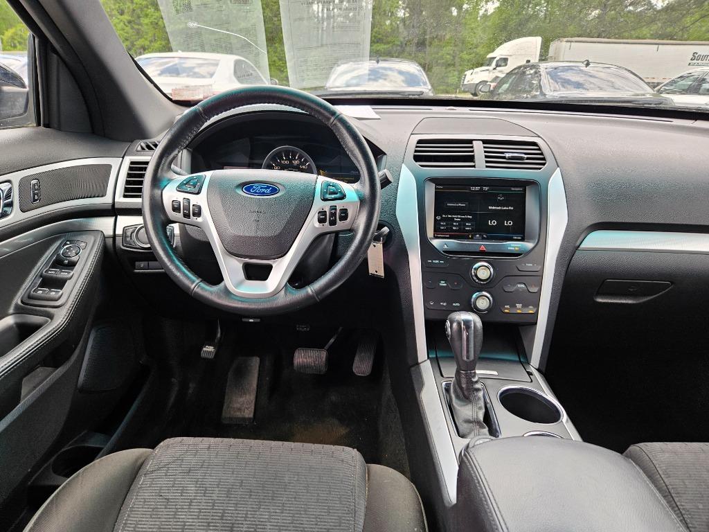 2014 Ford Explorer XLT photo