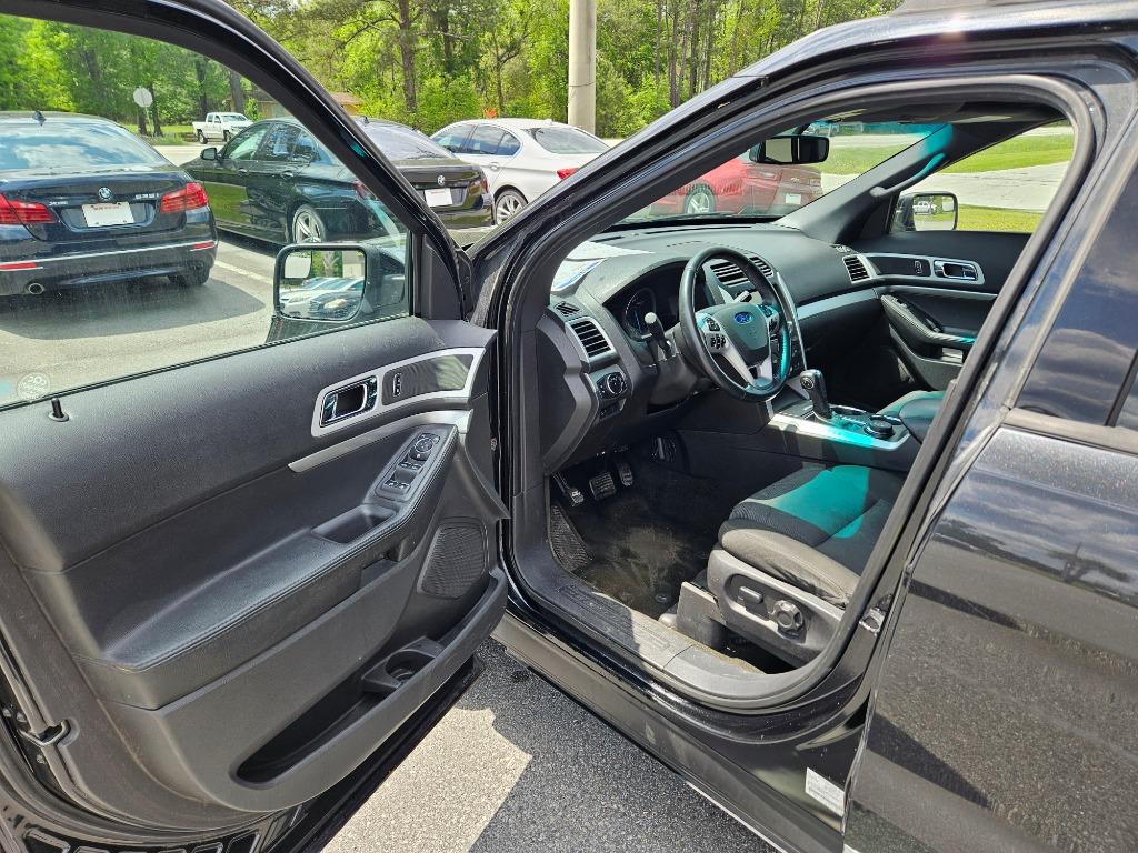 2014 Ford Explorer XLT photo